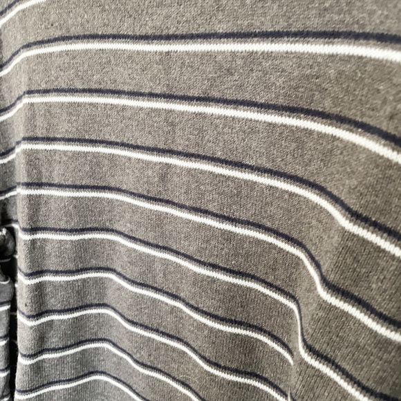 Sweater - Picture 5 of 6